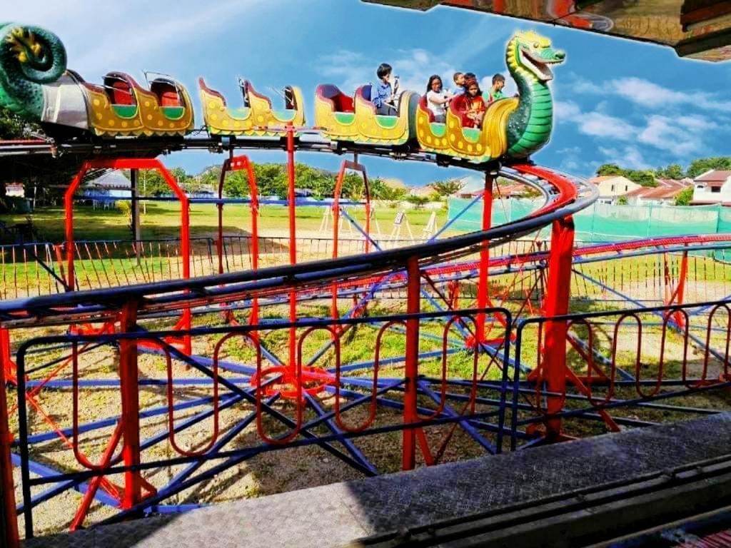 Malacca Top Largest Waterpark Resort - By YouBNB Homestay Melaka Exterior foto